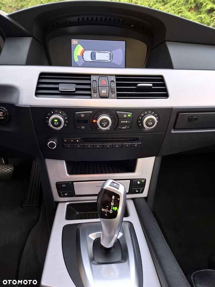 BMW Seria 5 - 22