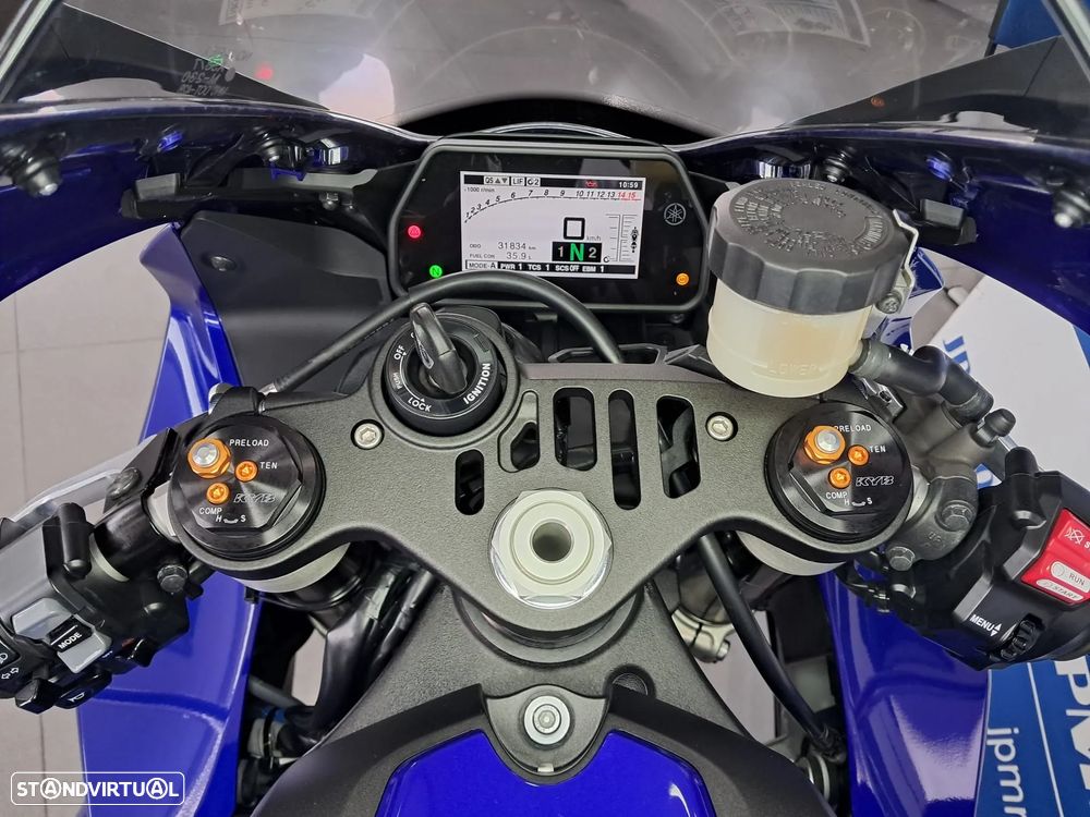 yamaha yzf R1 - 6