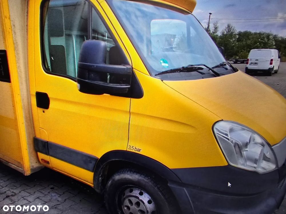 iveco daily IV lift kontener zabudowa paka pocztowiec maska zderzak lampa grill błotnik drzwi - 9