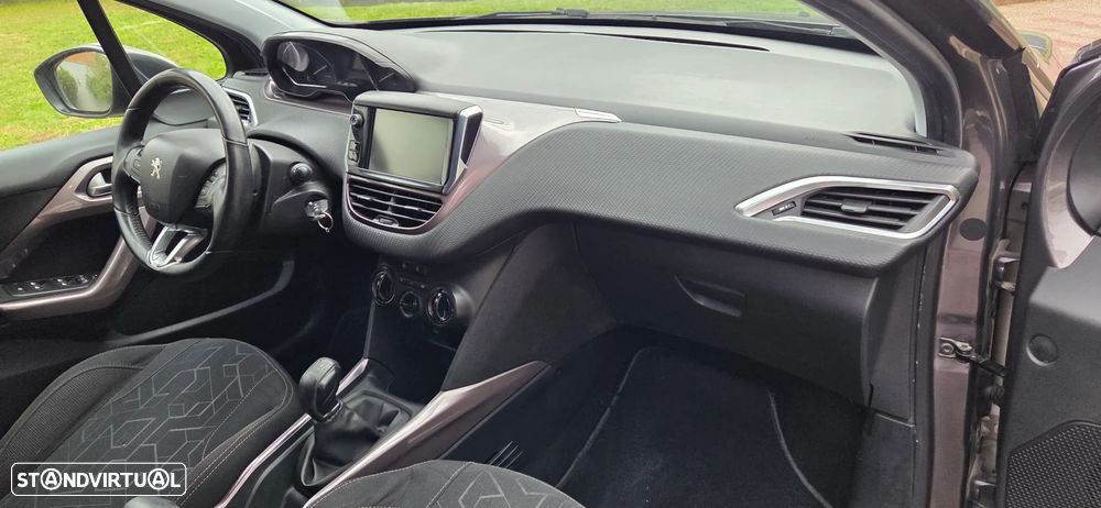 Peugeot 2008 1.4 HDi Active - 16