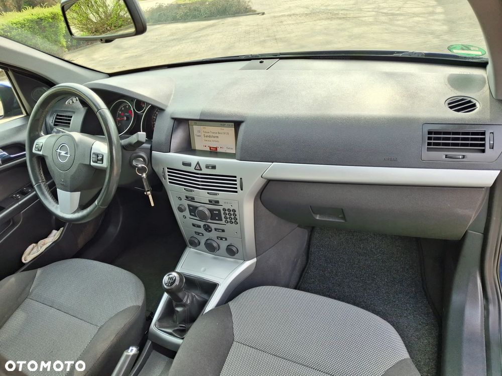 Opel Astra - 40