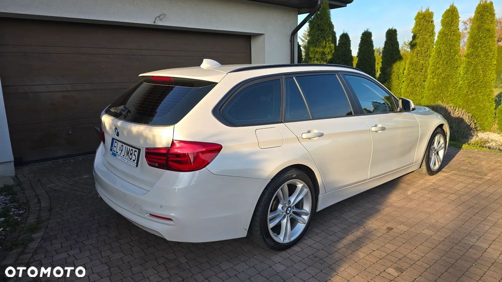 BMW Seria 3 318d - 11