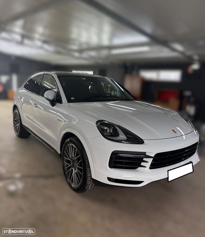 Porsche Cayenne E-Hybrid - 1