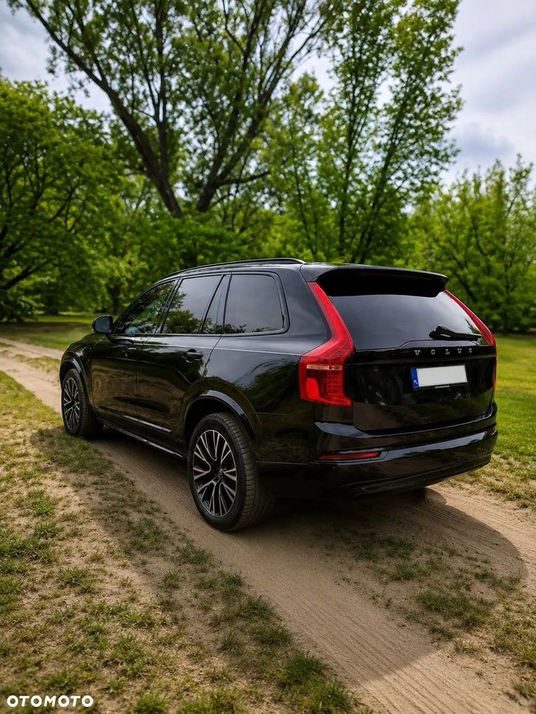 Volvo XC 90 T8 AWD Plug-In Hybrid Plus Black Edition 7os - 3