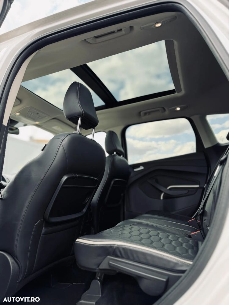 Ford Kuga 2.0 TDCi 4x4 Aut. Vignale - 15