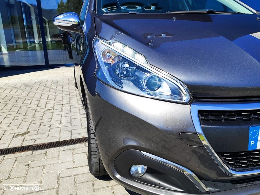 Peugeot 208 1.5 BlueHDi Signature - 4