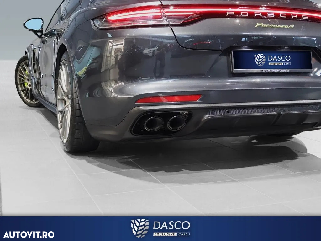 Porsche Panamera - 11