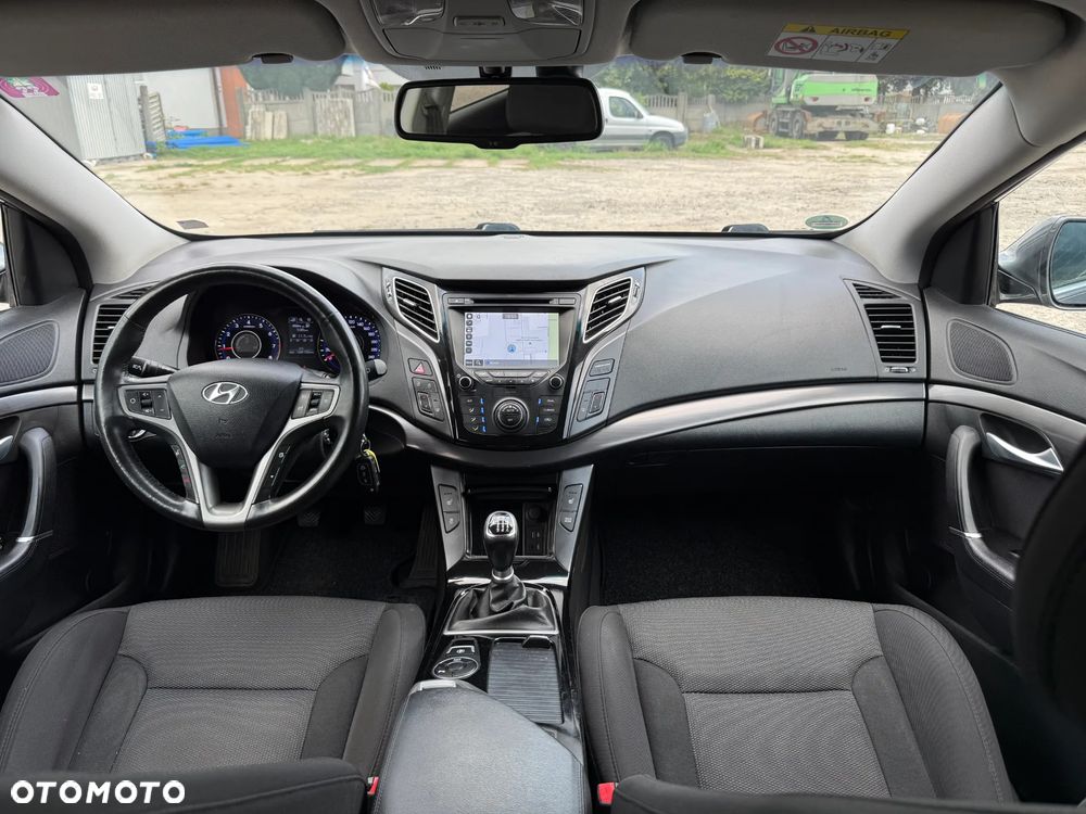 Hyundai i40 Kombi blue 1.6 Family+ - 2