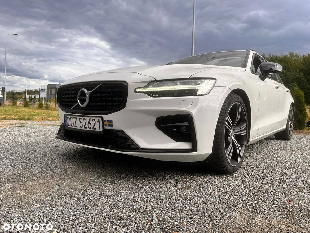 Volvo V60 B4 D R-Design - 13