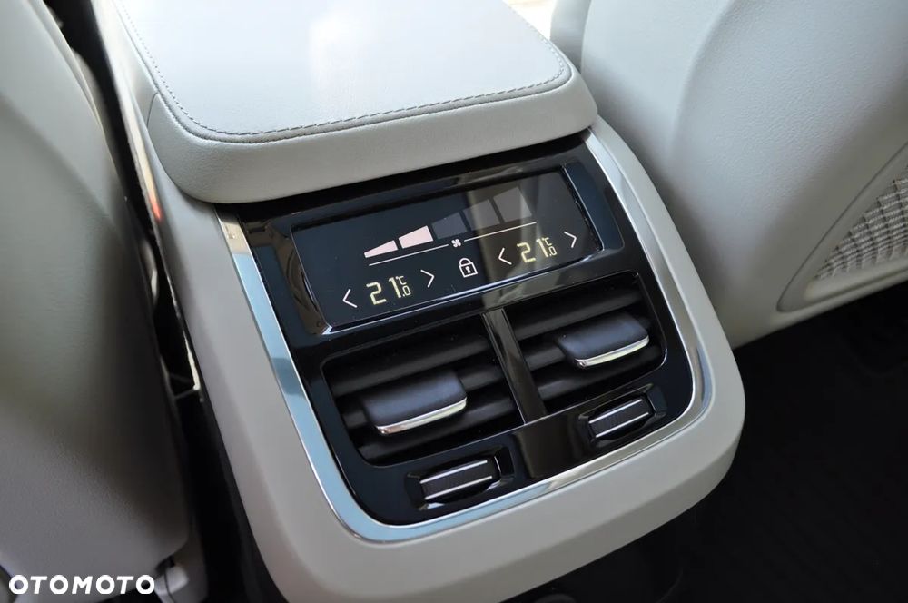 Volvo XC 90 T8 AWD Plug-In Hybrid Inscription 7os - 20