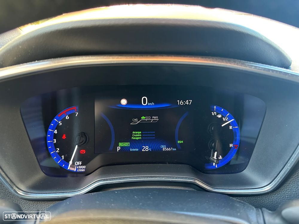 Toyota Corolla Touring Sports - 8