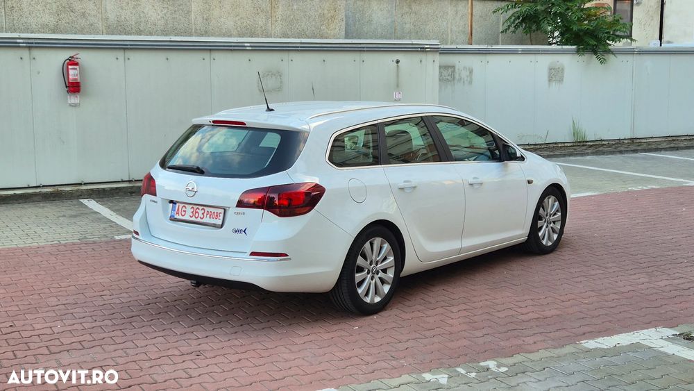 Opel Astra 1.7 CDTI DPF Cosmo - 4