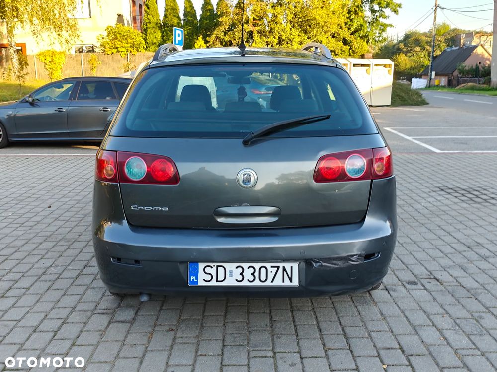 Fiat Croma 1.9 JTD Dynamic - 17