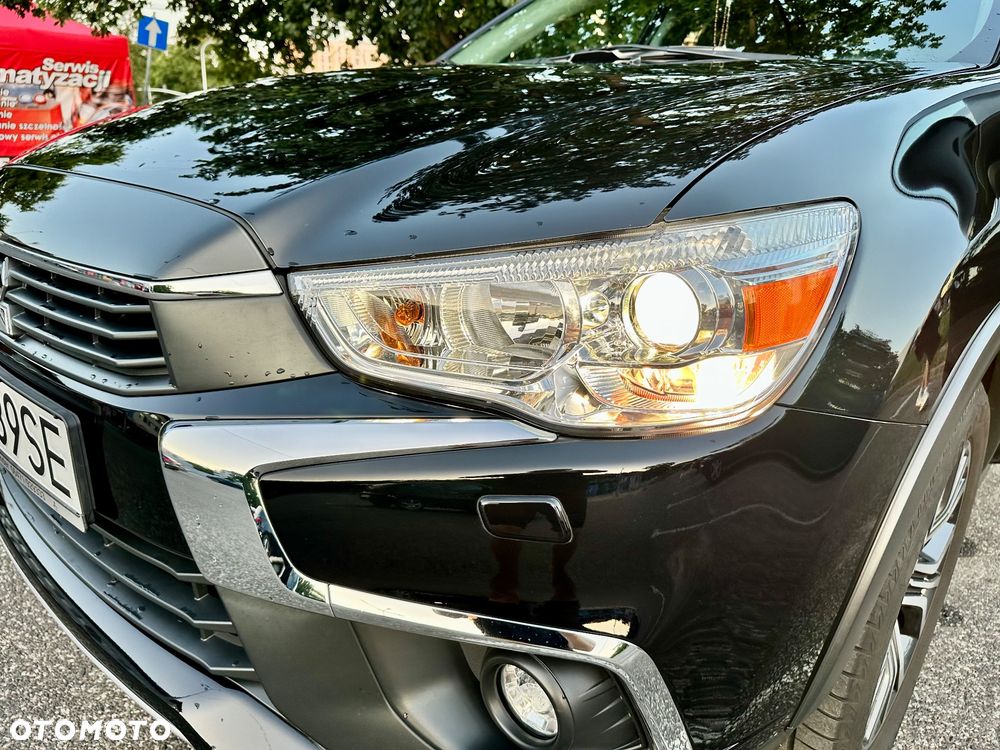 Mitsubishi ASX 1.6 Black Edition - 32