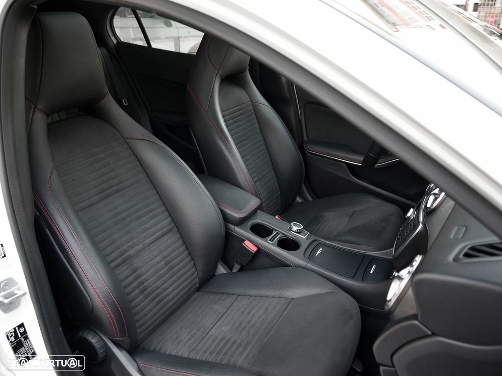 Mercedes-Benz GLA 200 (CDI) d 7G-DCT AMG Line - 7
