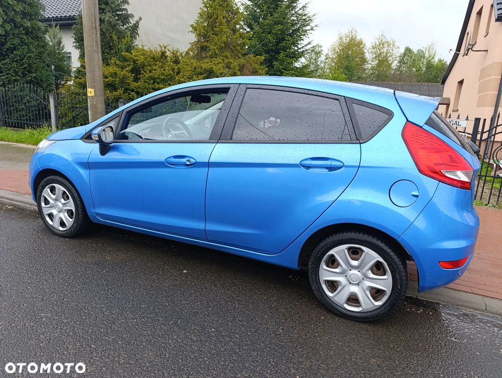 Ford Fiesta 1.25 Celebration - 33