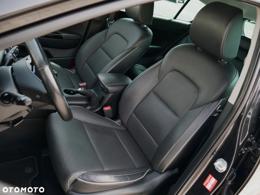 Kia Sportage 1.6 GDI 2WD DREAM-TEAM EDITION - 17