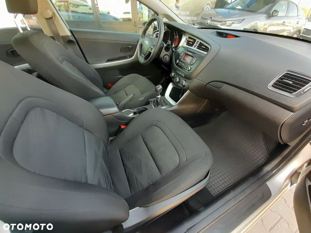 Kia Ceed 1.6 GDI M - 17