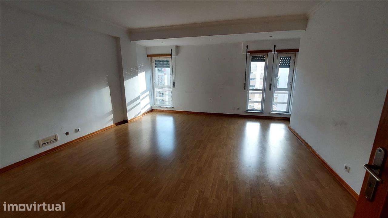 Apartamento em Alenquer, Carregado - Grande imagem: 4/25