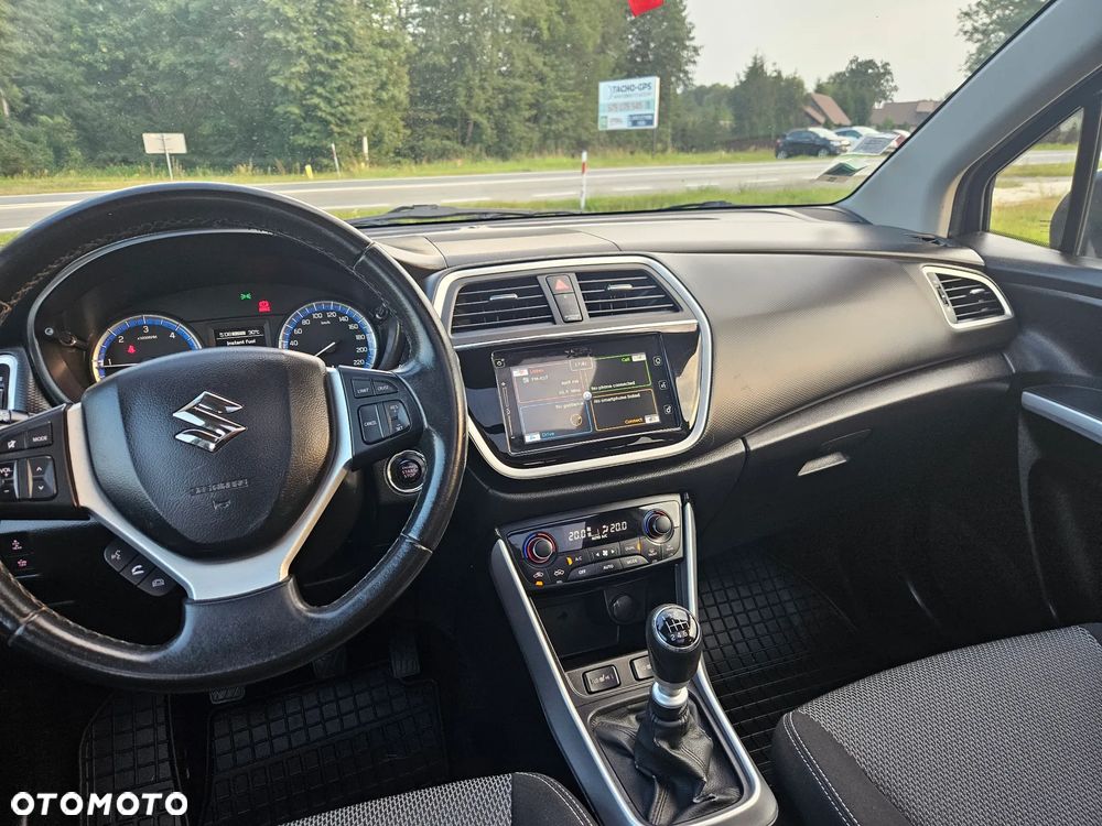 Suzuki SX4 S-Cross 1.6 DDiS Premium Plus 4WD - 27