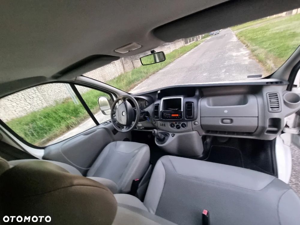 Opel Vivaro - 13