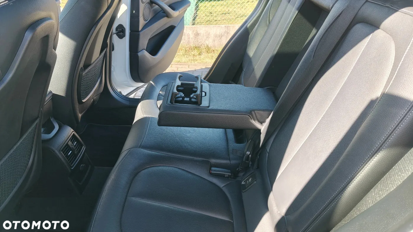 BMW X1 xDrive25i Sport Line - 19