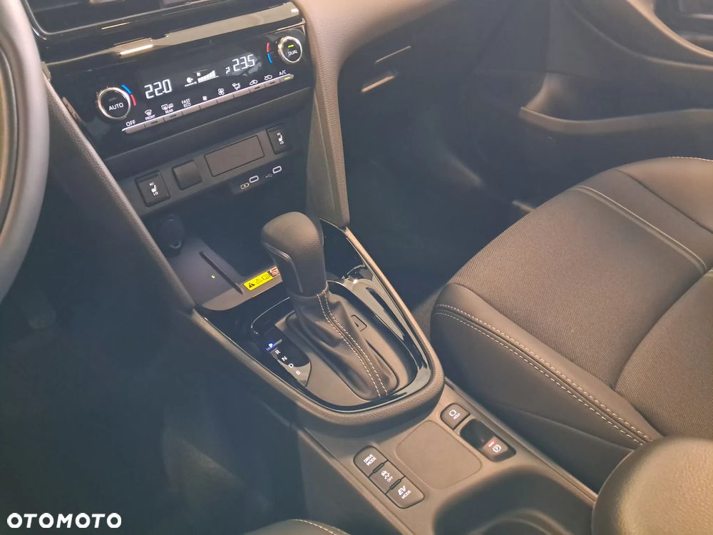 Toyota Yaris Cross Hybrid 1.5 Executive - 18