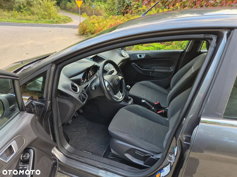 Ford Fiesta 1.0 EcoBoost Titanium - 5