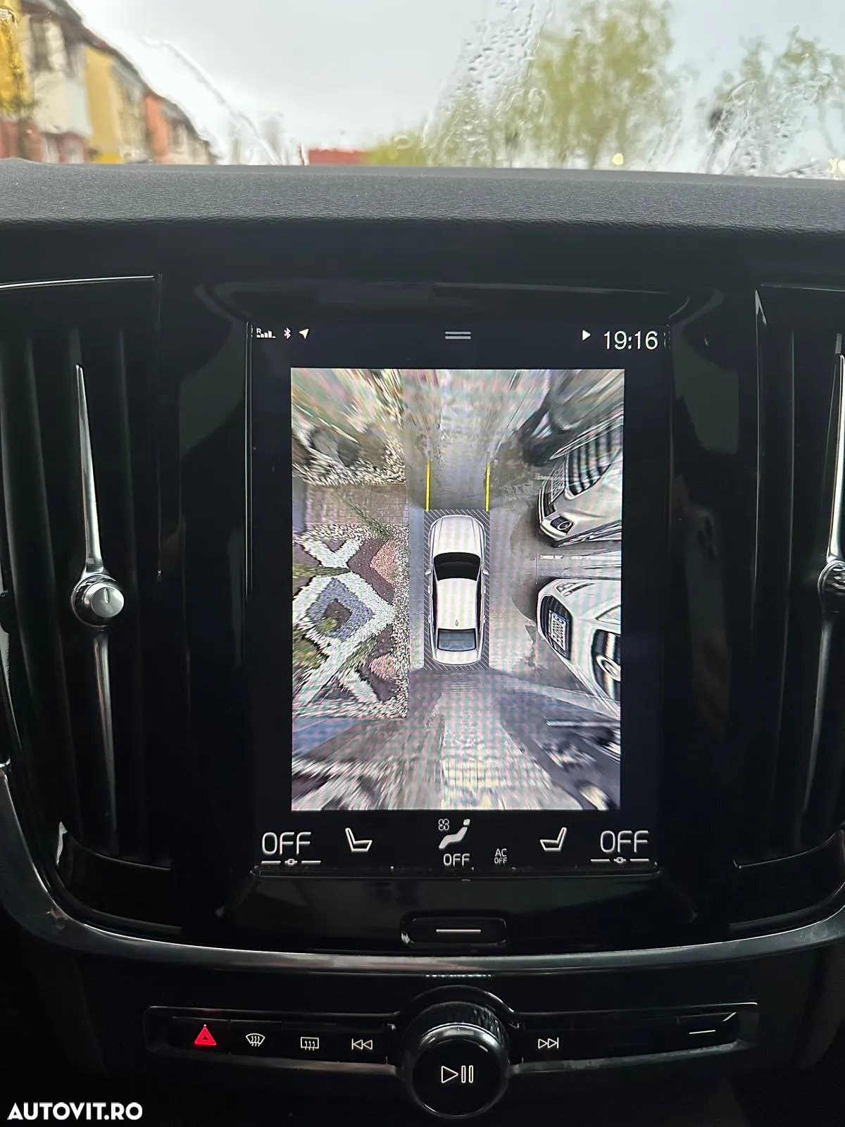 Volvo S90 D4 Momentum - 13