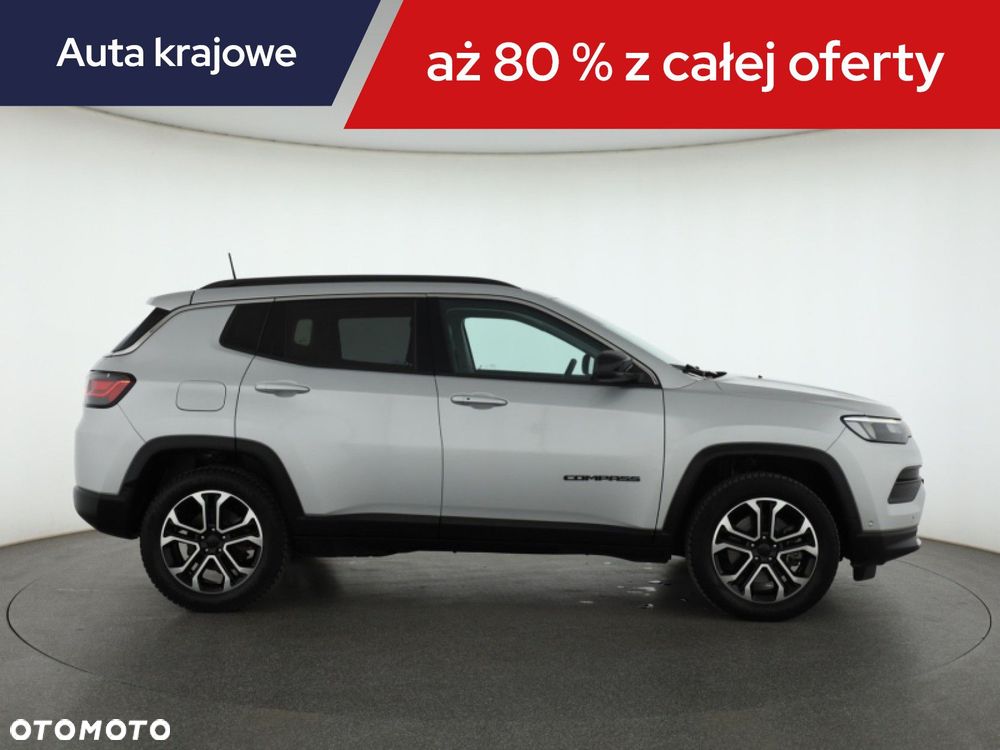Jeep Compass - 8