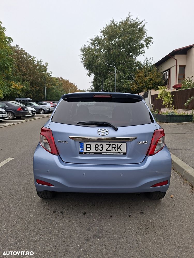 Toyota Yaris - 12