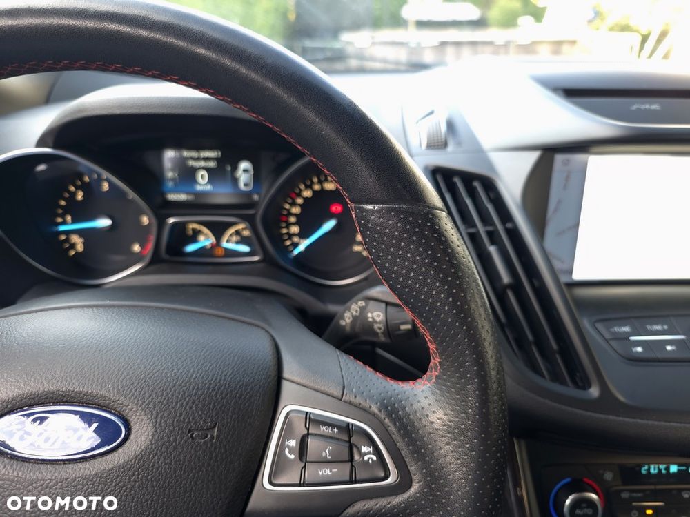 Ford Kuga 2.0 TDCi AWD ST-Line - 23