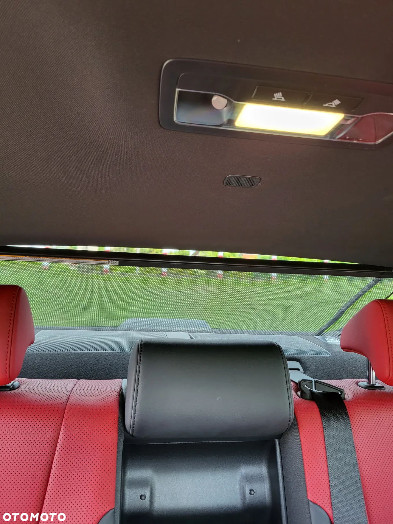 Lexus ES 300h F Sport - 18