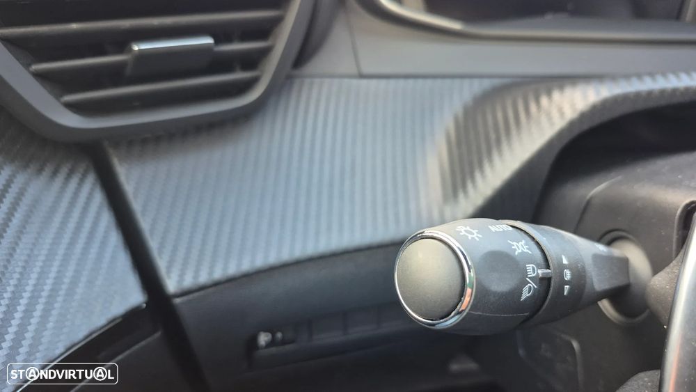 Peugeot 2008 Hybrid 145 e-DSC Allure - 14