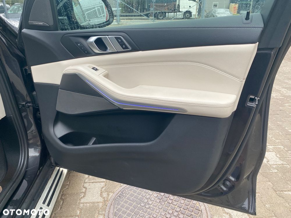 BMW X5 xDrive25d - 18