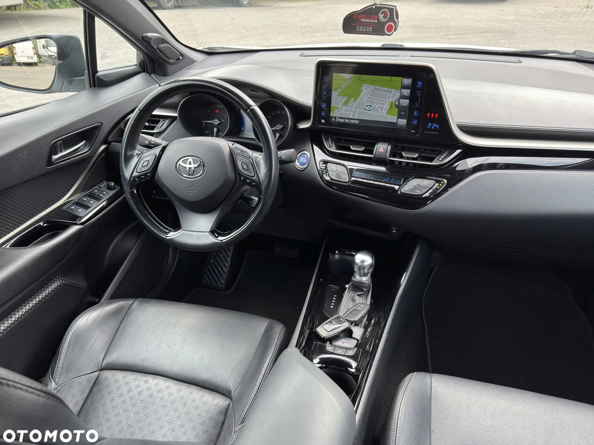 Toyota C-HR - 9
