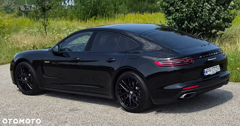 Porsche Panamera 4 - 6