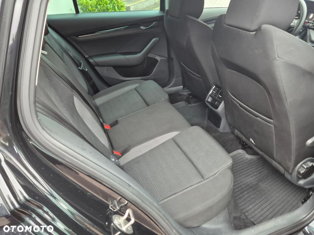 Skoda Octavia 1.5 TSI ACT Ambition - 15