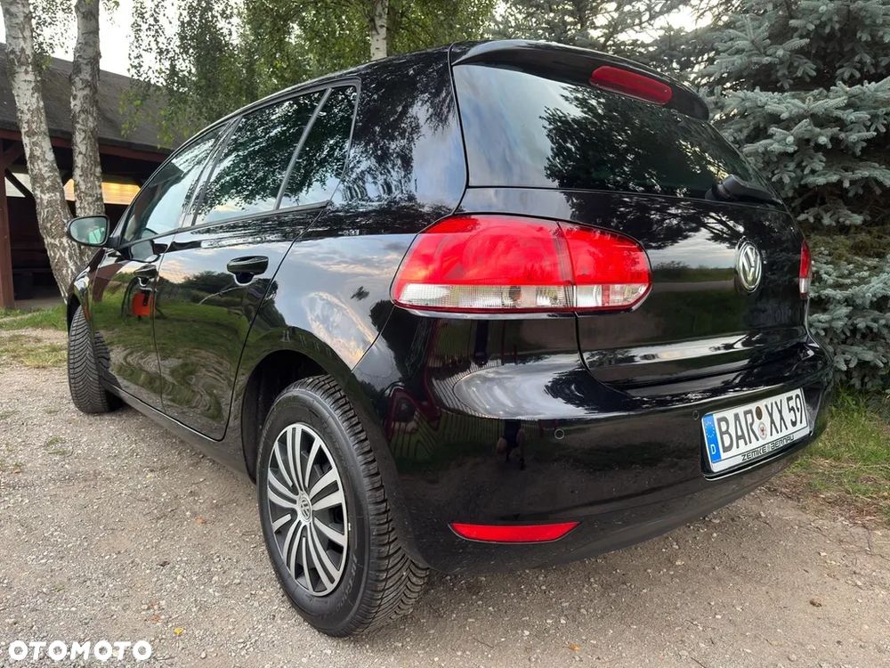 Volkswagen Golf - 2