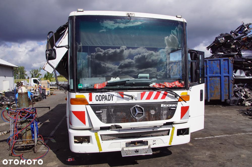 Auto na części - Mercedes Econic 2629 6.4 280 KM OM906LA OM 906 LA 723678 9678 2007R Silnik Skrzynia Drzwi Szyba Lampa Koło Kabina Deska Kokpit Sterownik Moduł Czujnik Kierownica Licznik Fotel Panel - 2