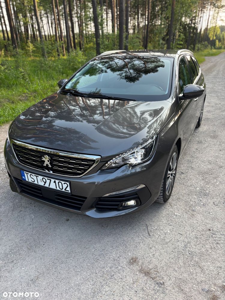 Peugeot 308 BlueHDi 130 EAT8 Stop & Start Allure - 4