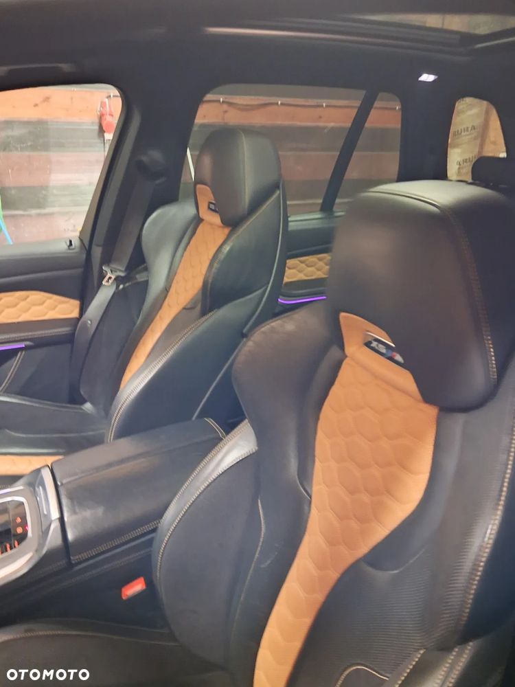 BMW X5 M M50d - 4