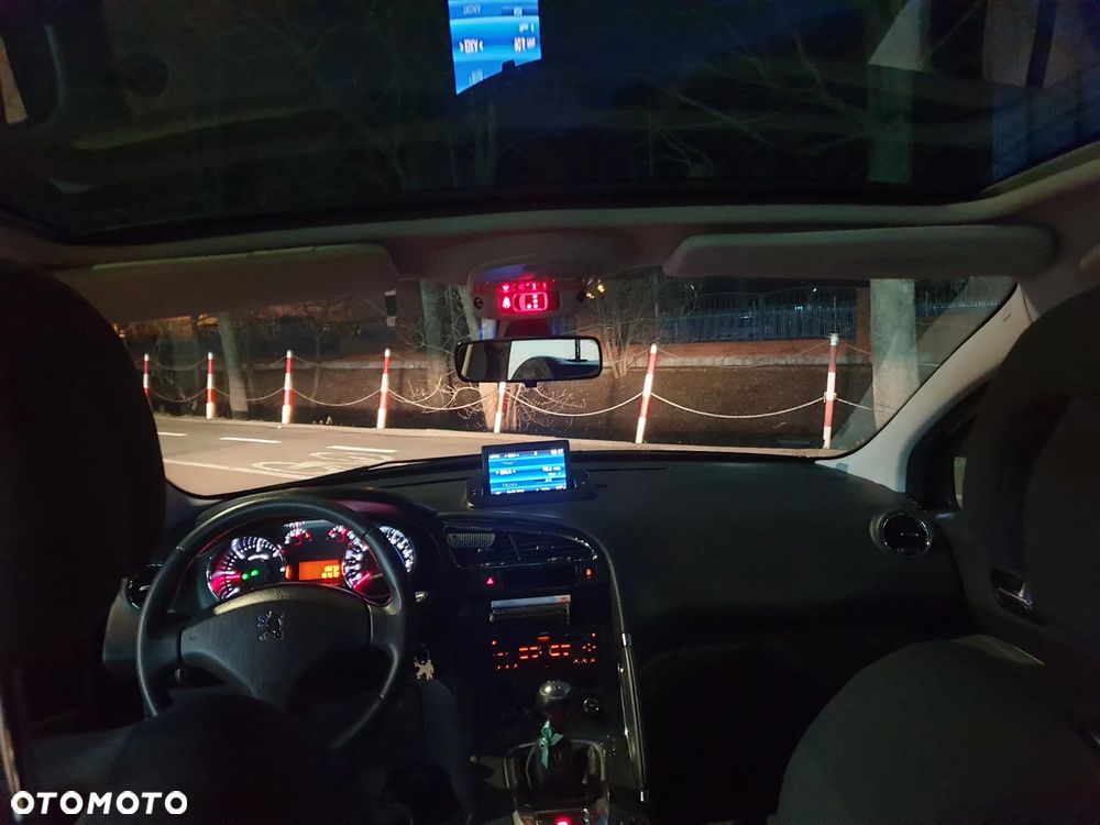 Peugeot 3008 1.6 HDi Active - 27