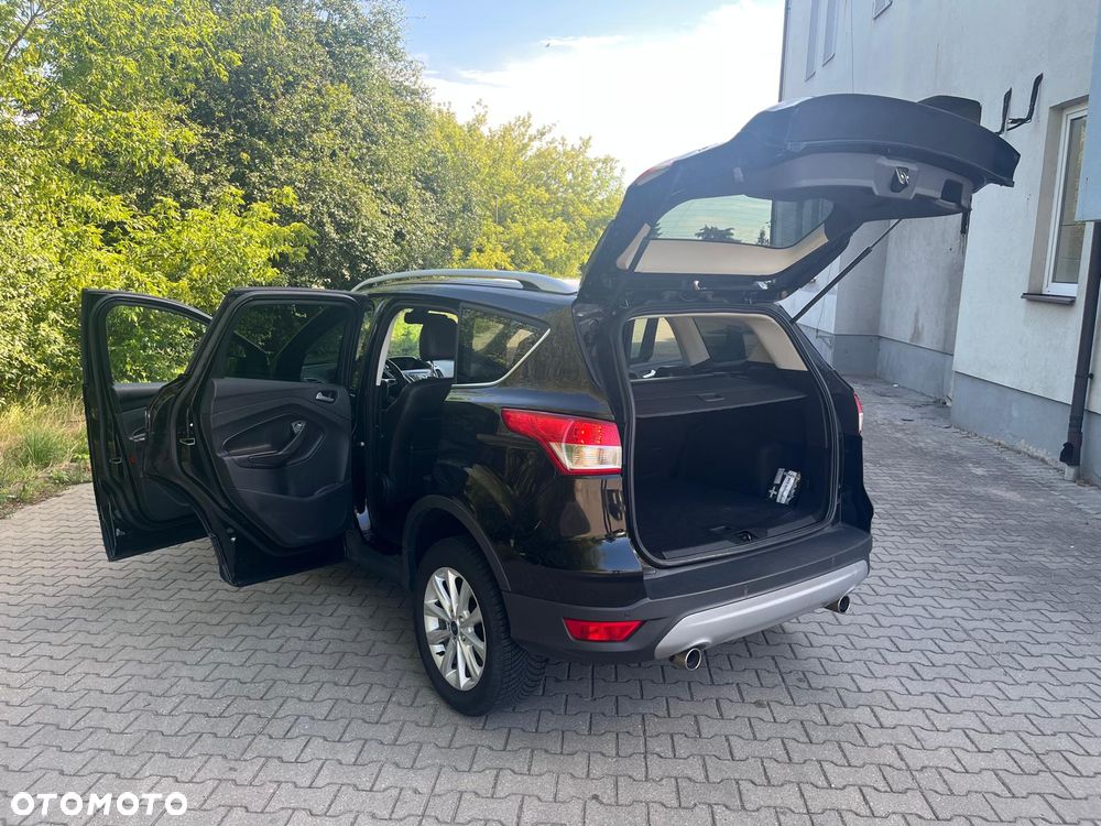 Ford Kuga 2.0 TDCi 2x4 Titanium - 18