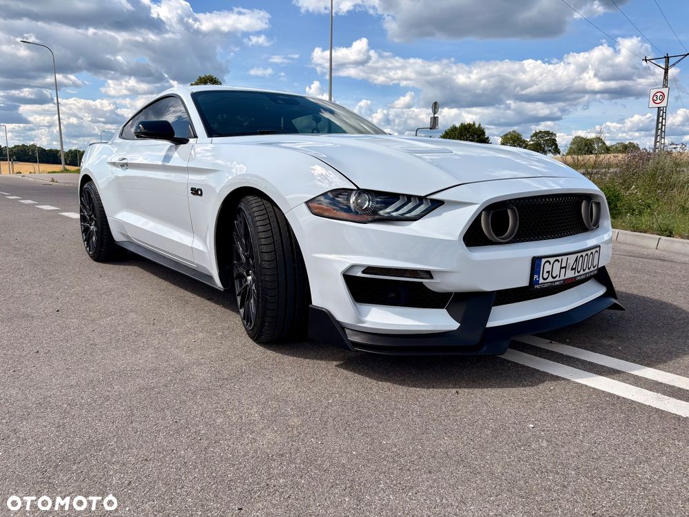 Ford Mustang - 4