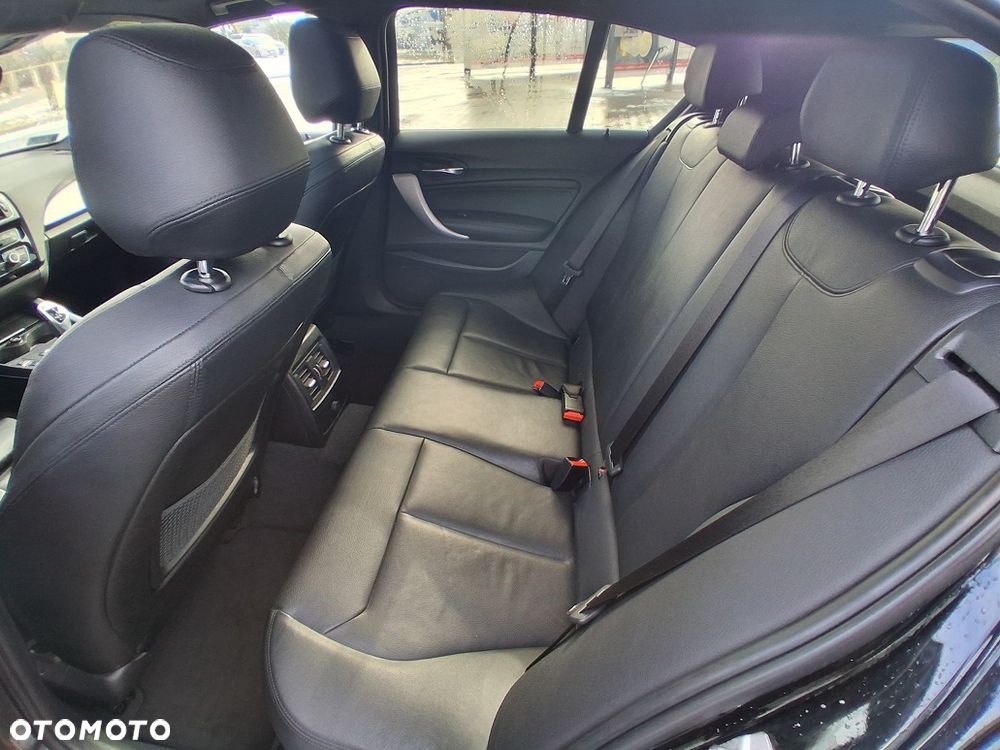 BMW Seria 1 120d xDrive M Sport Shadow - 11