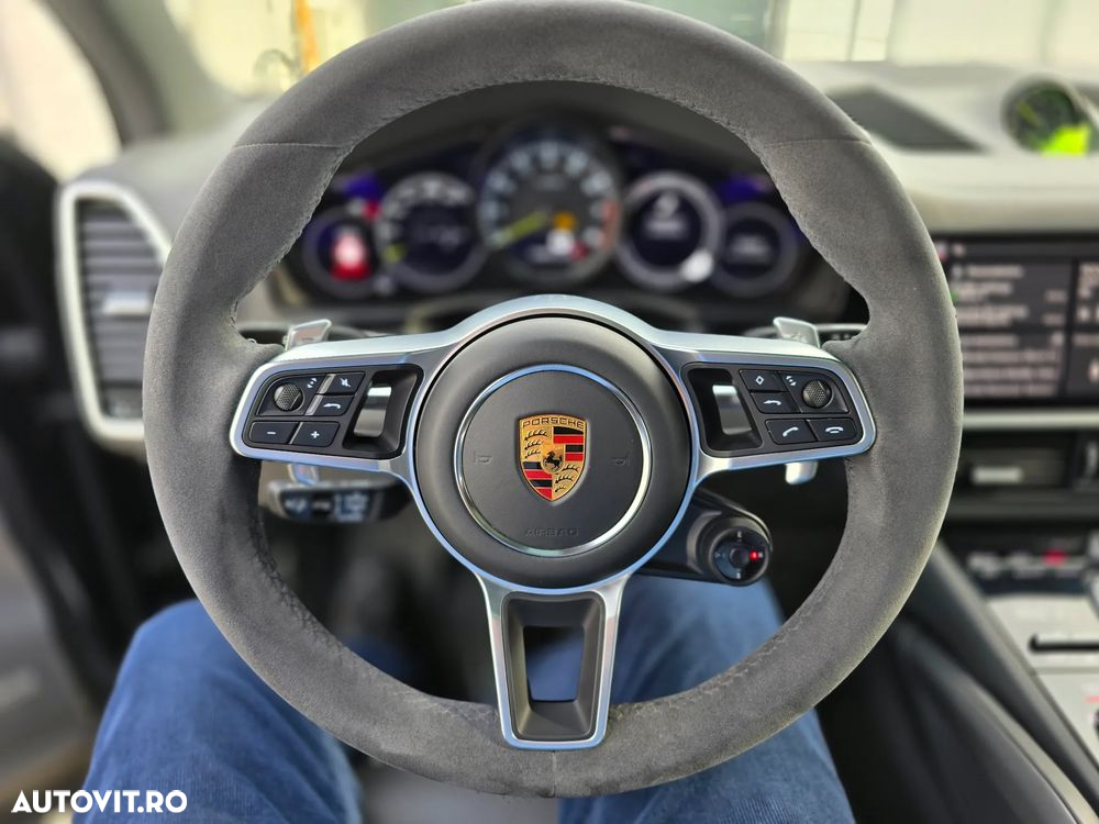 Porsche Cayenne E-Hybrid Tiptronic S - 24