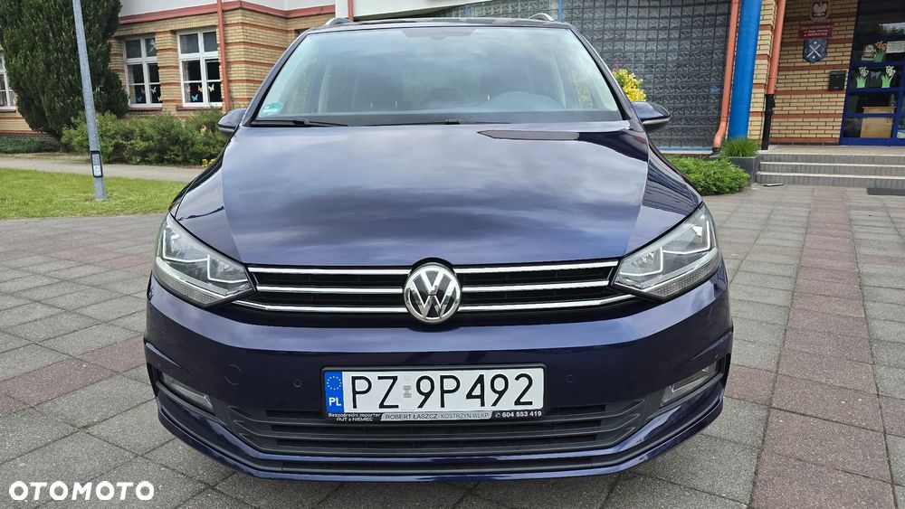 Volkswagen Touran - 18