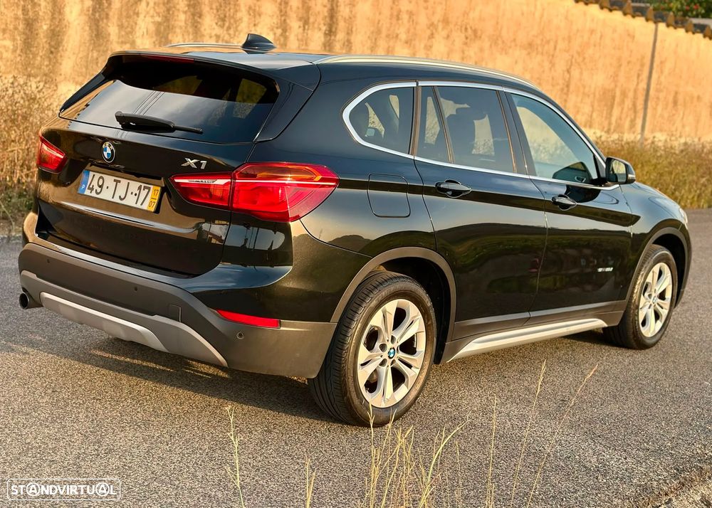 BMW X1 18 d sDrive - 7