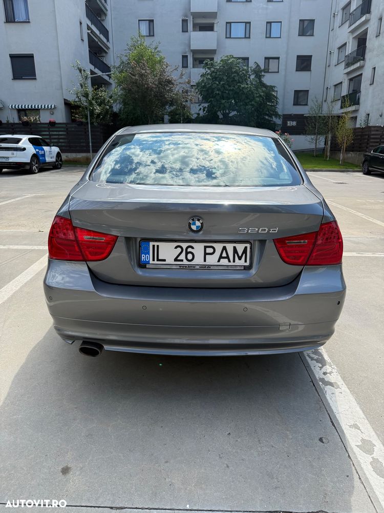BMW Seria 3 320d - 6